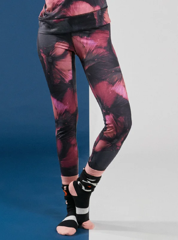 Daybreak Technical Base Layer Leggings - True Black Pansy Pansy